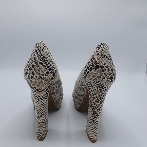 Fergie MAGNIFICENT Platform Snakeskin ChunkyHeels - Picture 5 of 6